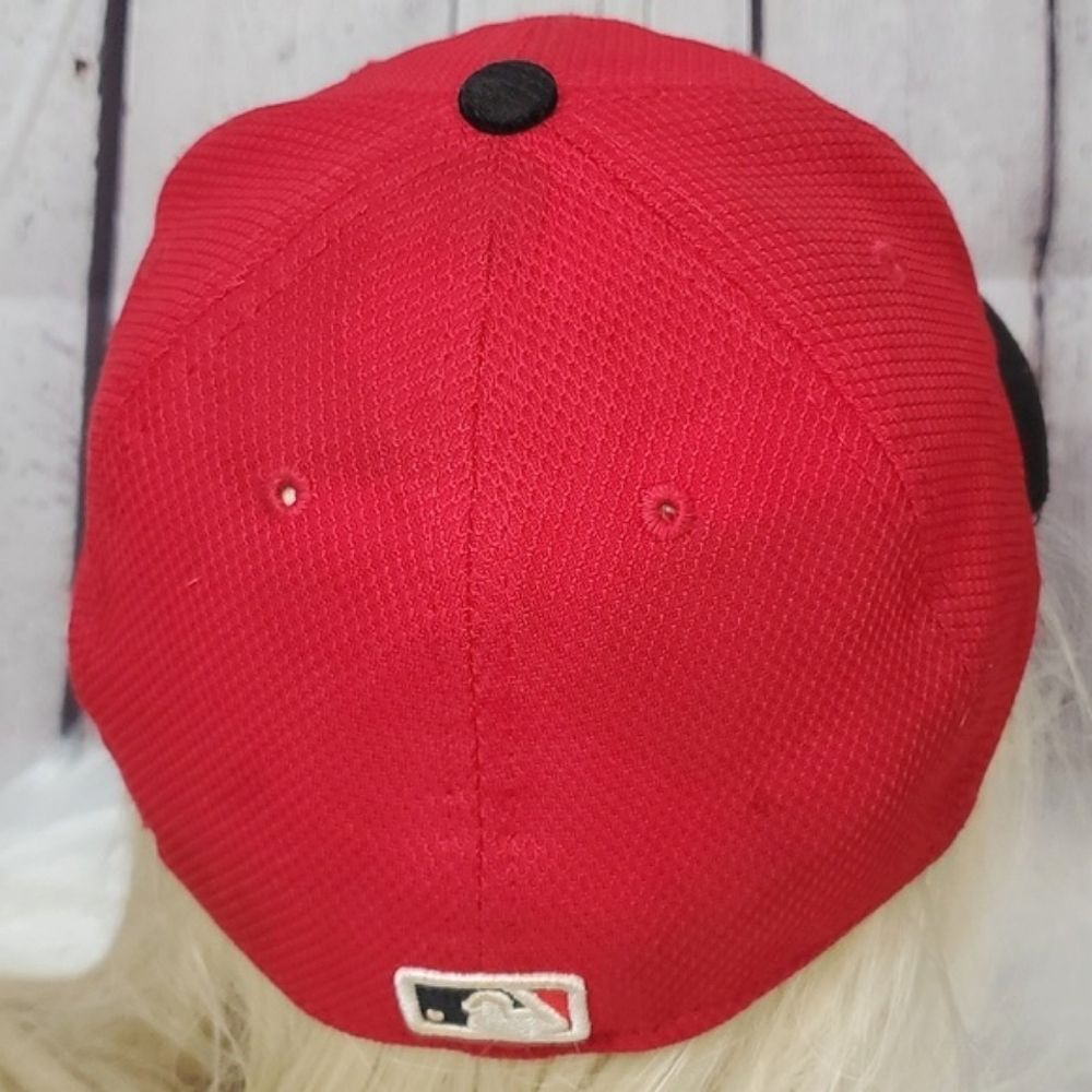 MLB Ohio Cincinnati Reds Red Baseball 59Fifty Size 7 New Era Fitted Baseball Hat - Picture 7 of 17